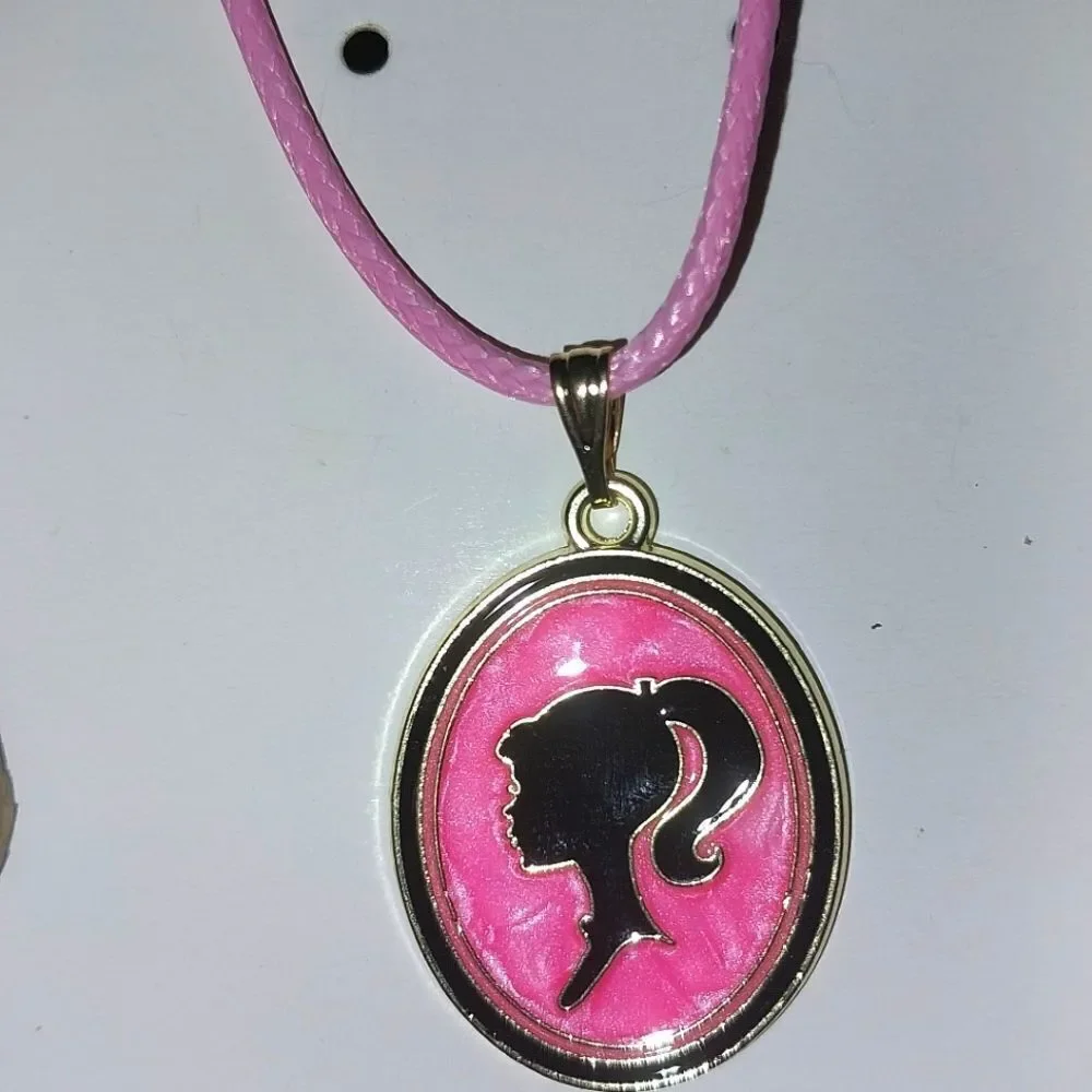 Beautiful barbie necklace for women and kids - Picture 2 of 7